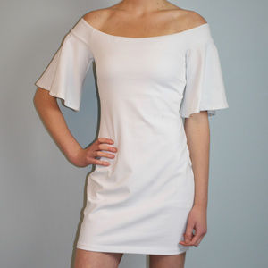 Unworn Susana Monaco white bell sleeve minidress